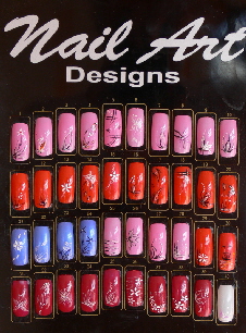 Queen Nails Art 01